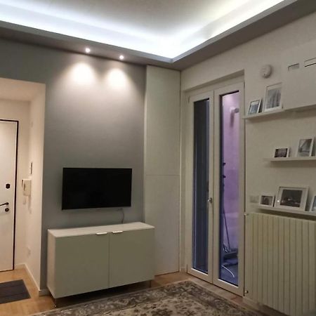 Luxury House Lupetta 3 Apartment Милано Екстериор снимка