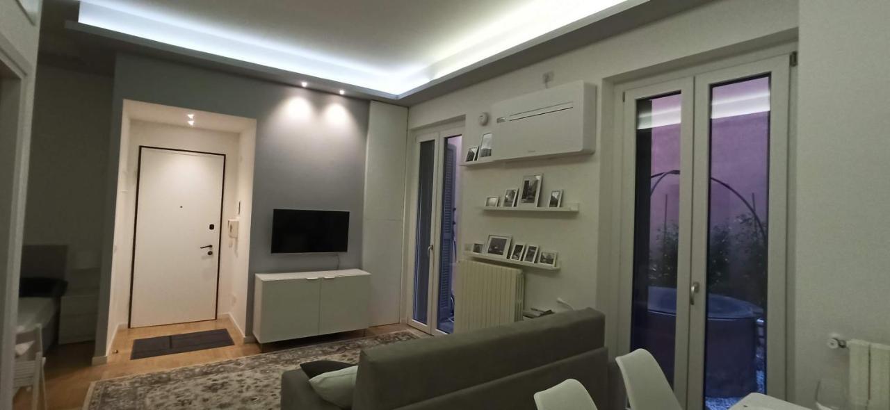 Luxury House Lupetta 3 Apartment Милано Екстериор снимка
