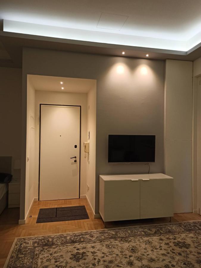 Luxury House Lupetta 3 Apartment Милано Екстериор снимка